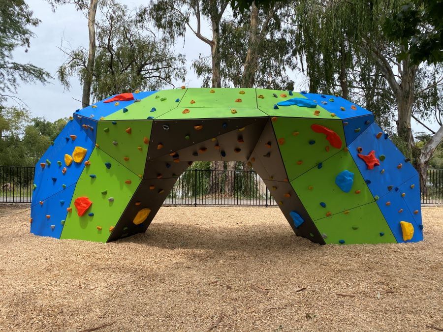 Bouldering - Benalla Titan 